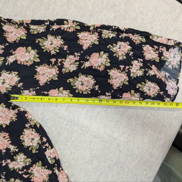 American Eagle Floral Patchwork Jumpsuit One Piece Jumper Flowy Resort Size XL - Picture 8 of 12